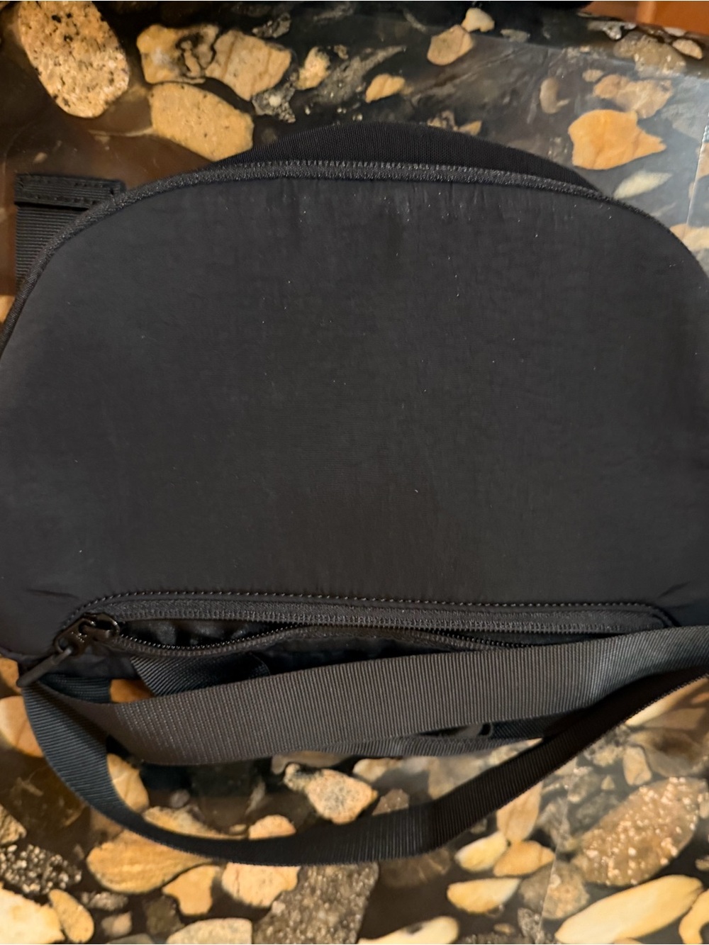 lululemon athletica Black Crossbody Belt Bag - Picture 3 of 4